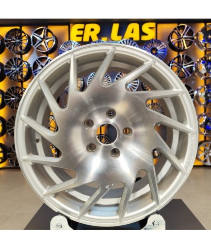 4 Adet BOSS-155 8*18 5*120 ET40 SILVER JANT (Takım)