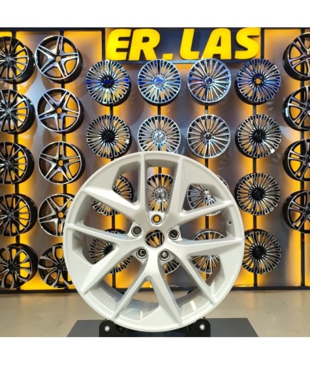 4 Adet R1-227 8*18 5*112 ET35 57,1 SILVER JANT (Takım)